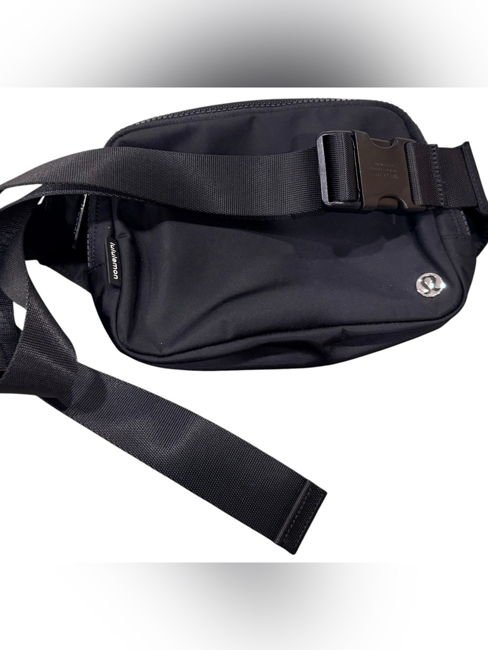 Lululemon Everywhere Belt Bag Black NWOT 2L